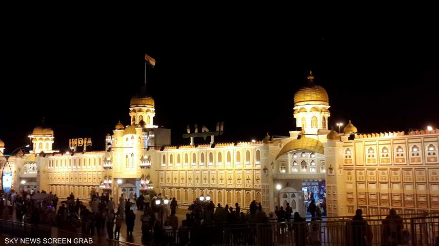 الهند.. إطلالة تعلوها قباب شامخة، تستحث الزوار نحو باحاتها