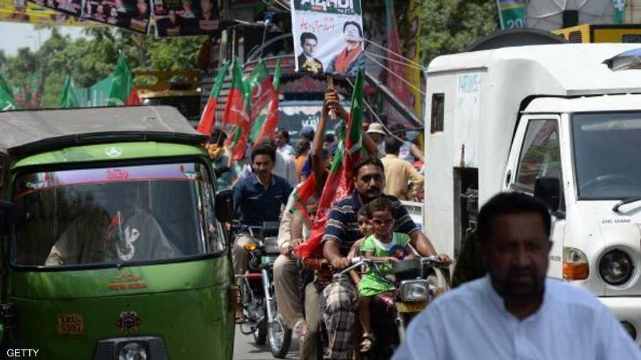 تعد هذه المسيرة أكبر التحديات حتى الآن لحكومة رئيس الوزراء، نواز شريف