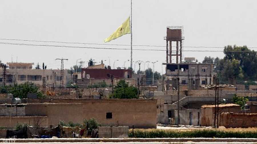 ورفعوا رايتهم وسط البلدة التابعة لمحافظة الرقة