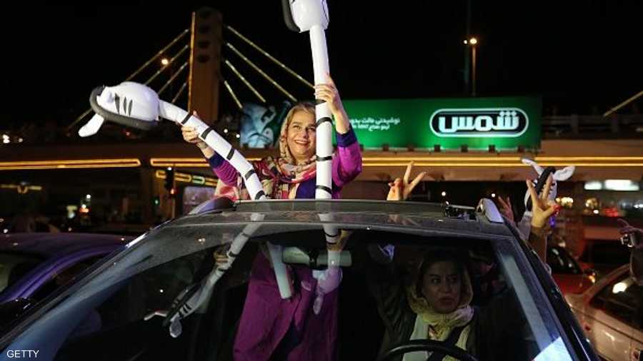 ويتطلعون إلى حياة أفضل بعد رفع العقوبات التي تخنق اقتصادهم