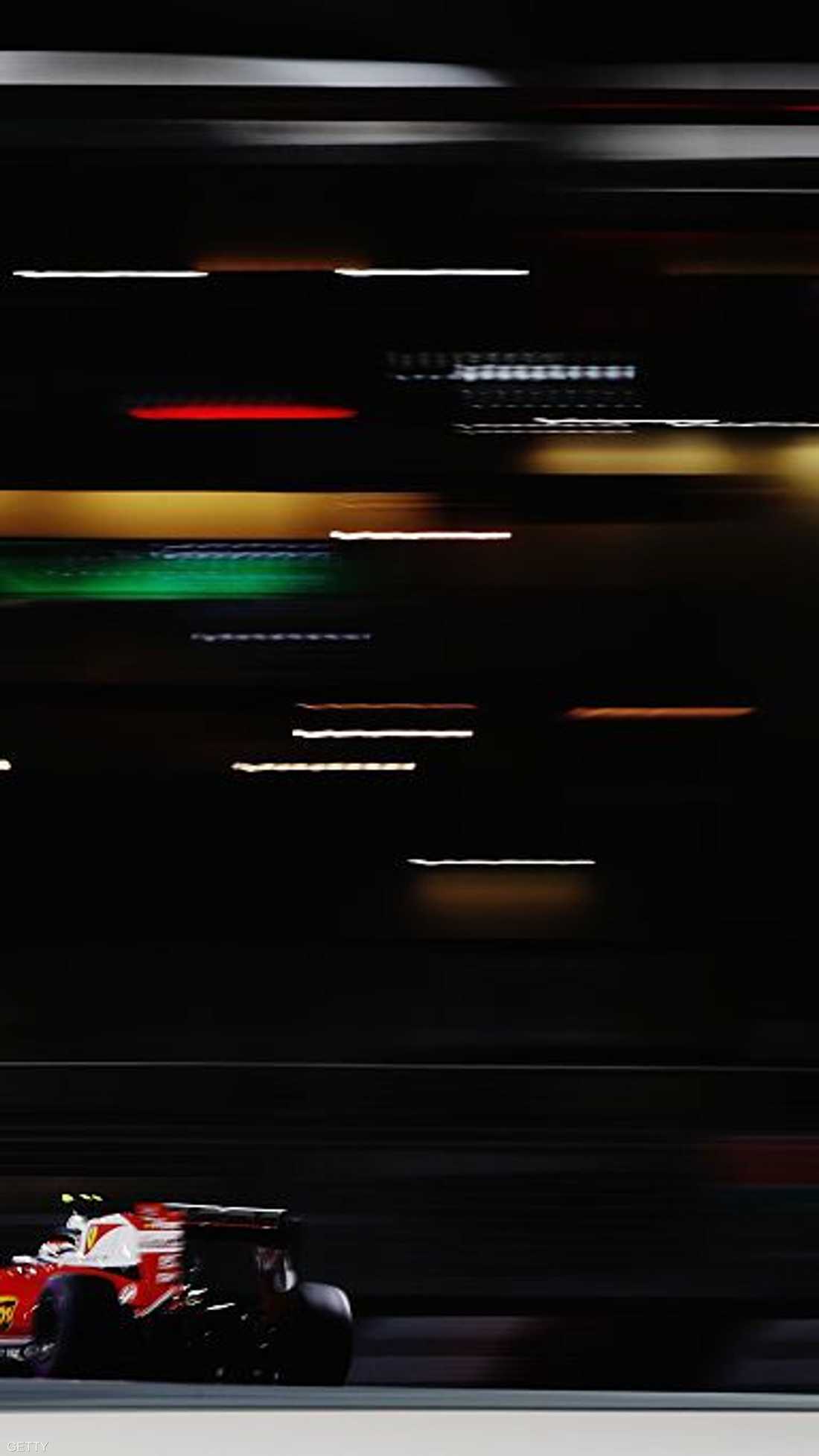 الفنلندي كيمي رايكونن في لقطة تشبه الأعمال الفنية