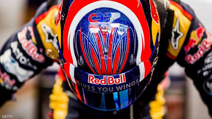 ليس عداء في سباق 100 متر بل سائق يستعد للمهمة الصعبة