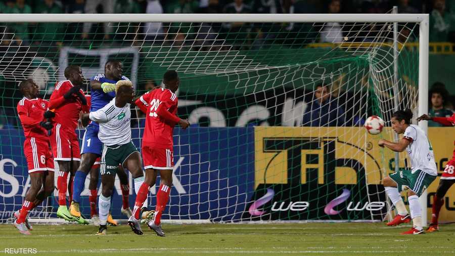 أول هدف للمصري بعد العودة للعب بحضور جماهيري