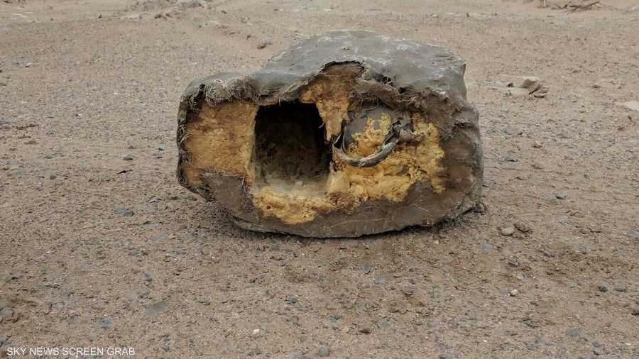 القنابل مغطاة بالفلين ومحشوة بالمتفجرات والأسلاك