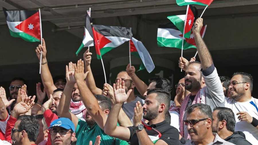 حقق المنتخب الأردني مفاجأة مدوية بهزيمته لأستراليا بهدف نظيف في افتتاح منافسات المجموعة الثانية.
