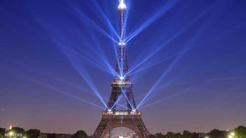 الأنوار أضاءت إيفل