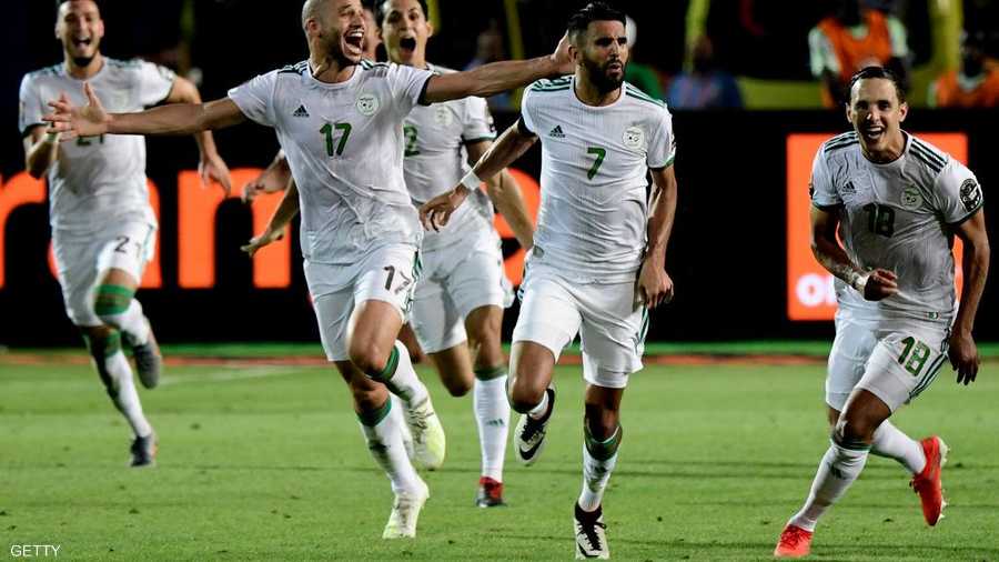 عدلان قديورة وزملاؤه وفرحة "هستيرية"