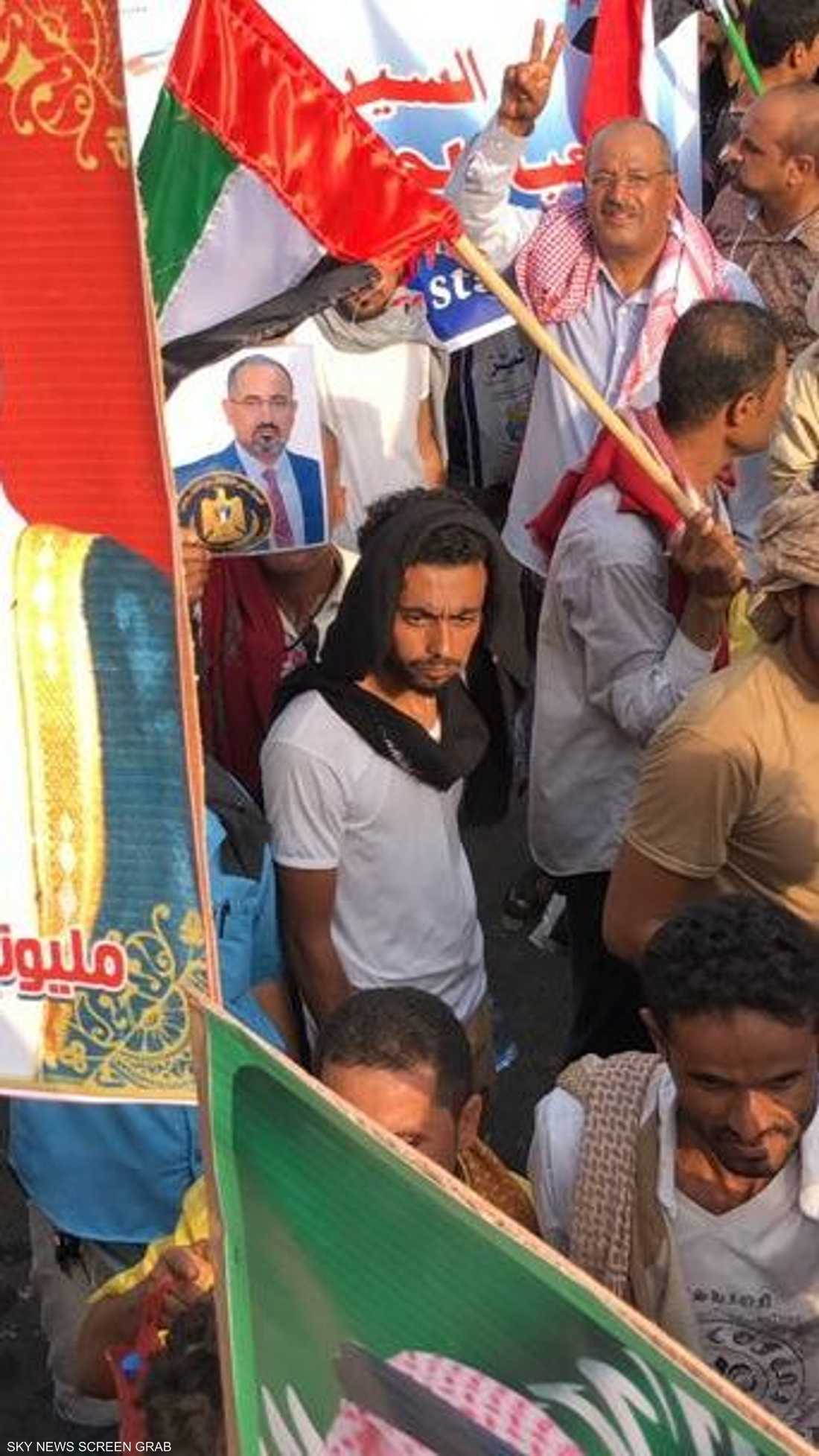 حشود كبيرة في مليونية الوفاء