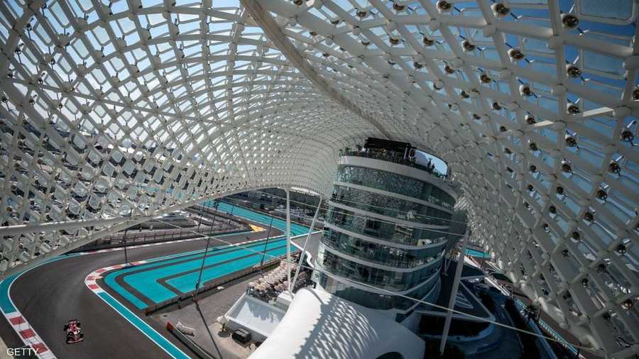 "الحلبة التحفة" في لقطة فضائية