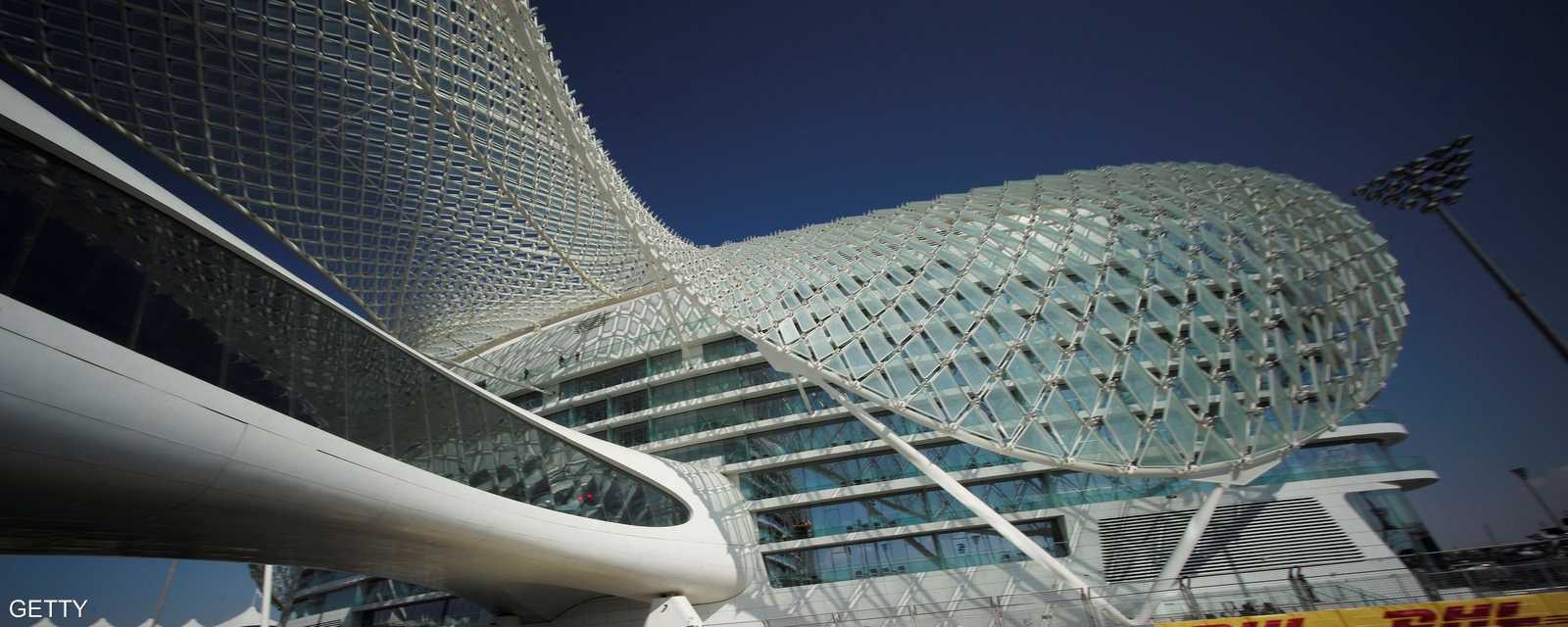 حلبة مرسى ياس.. تحفة معمارية