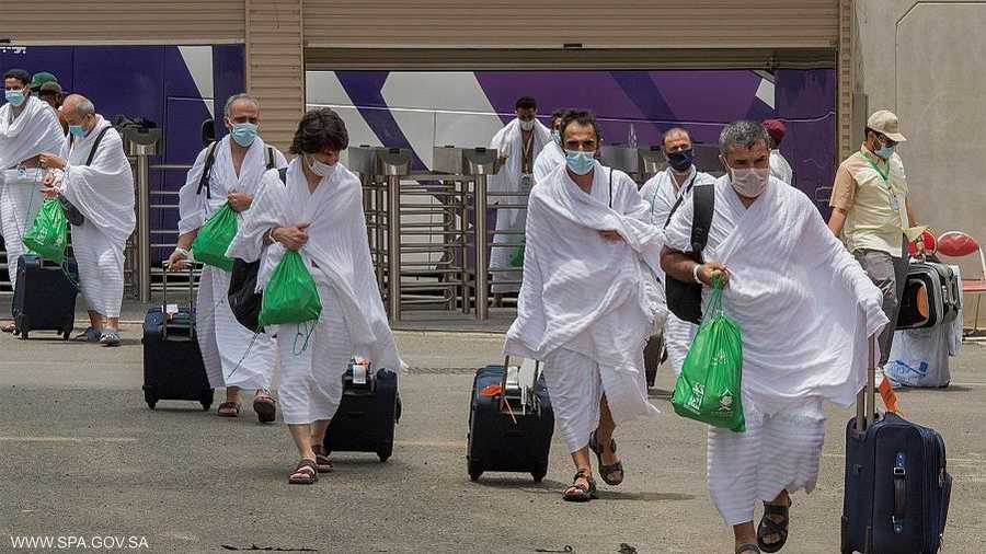 عملية "التفويج" من المهام التي تقوم بها وزارة الحج والعمرة بطريقة مجدولة تتضمن وقت التصعيد إلى عرفات، والنفرة لمزدلفة، ومن ثم التوجه إلى مشعر منى لرمي جمرة العقبة، وصولا إلى رمي جمرات أيام التشريق.