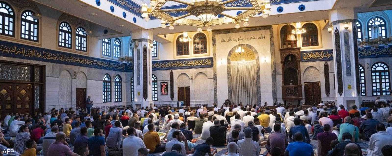 بدت مظاهر عيد الأضحى، الثلاثاء، واضحة في مختلف أنحاء العالم، فيما تواصل الدول اتخاذ مجموعة من الإجراءات للحد من انتشار فيروس كورونا المستجد.