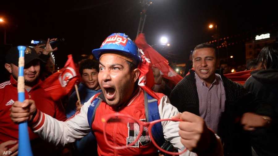 فرحة مشجع تونسي بالوصول للمونديال
