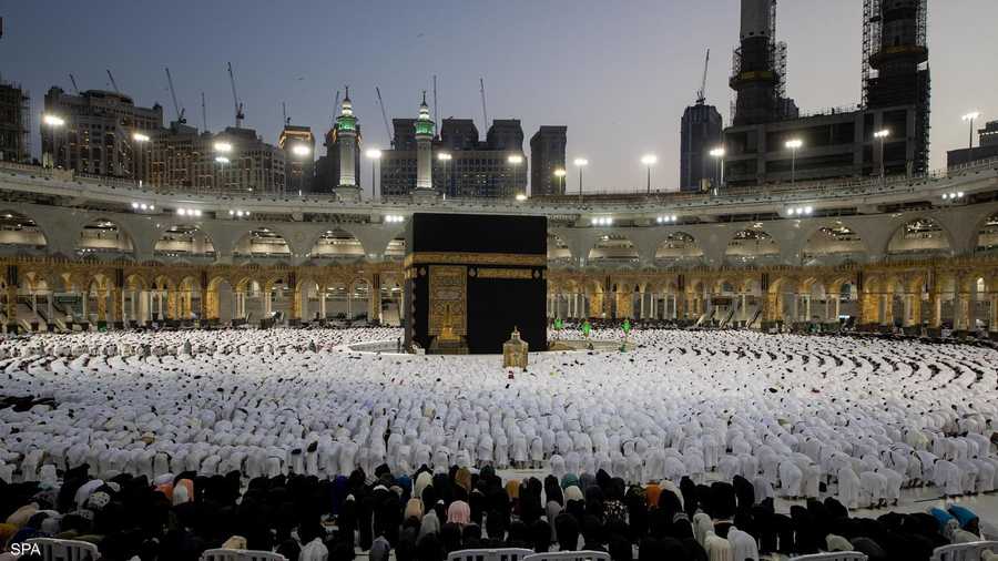 شؤون الحرمين أعلنت نجاح خطة تفويج المعتمرين والمصلين ليلة 27