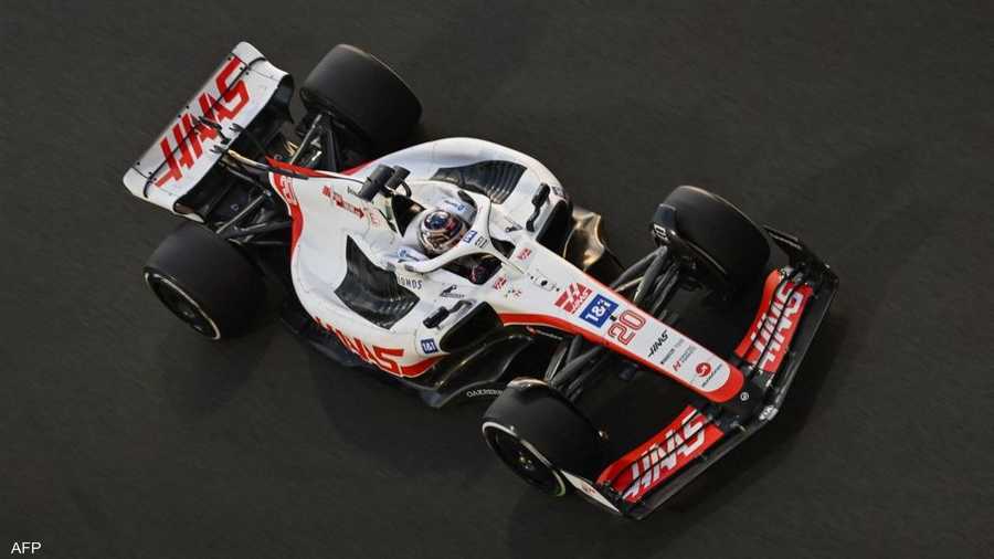 حلبة مرسى ياس في مدينة أبوظبي تتأهب لسباق فورمولا1