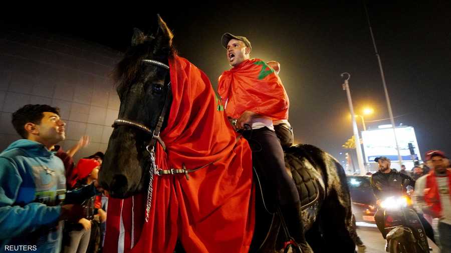 الخيل والليل والبيداء وفرحة بالنصر