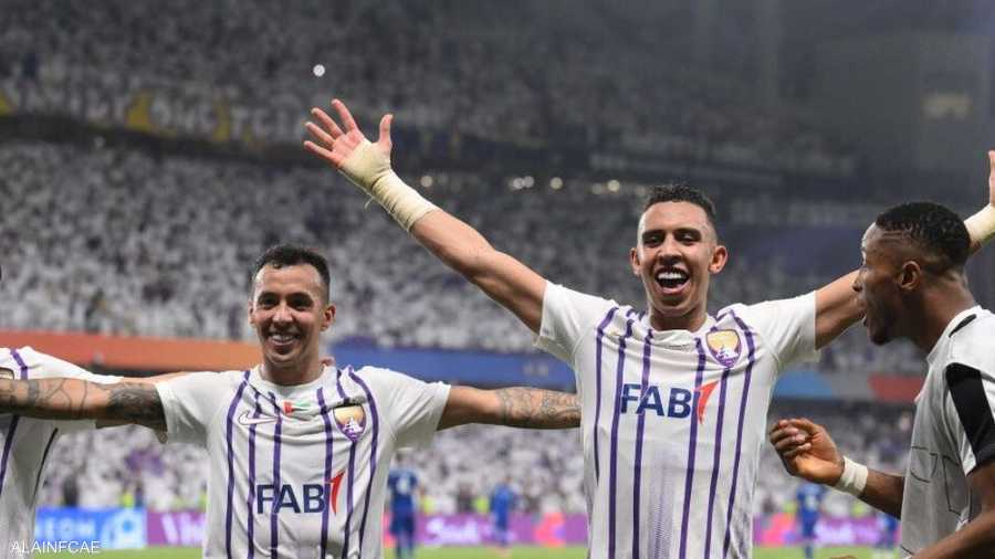 فرحة عيناوية بالتتويج الآسيوي.