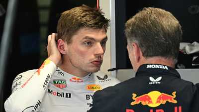 بسبب "كلمة نابية".. بطل فورمولا 1 يهدد بترك اللعبة