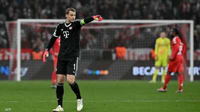 الحارس المخضرم نوير يمدد عقده مع بايرن ميونيخ