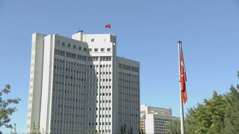 تركيا وإيران تتبادلان استدعاء البعثات الدبلوماسية