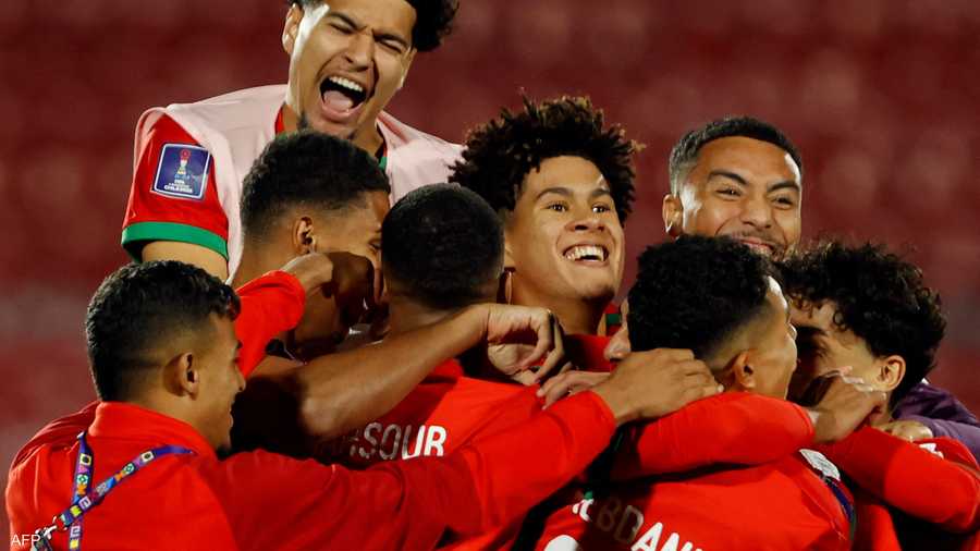 أشبال الأطلس يحتفلون بالفوز على راقصي السامبا