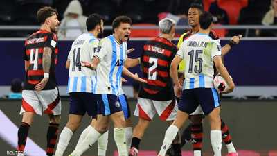 فلامنغو يهزم بيراميدز بسلاح الرأسيات.. ويقابل سان جيرمان