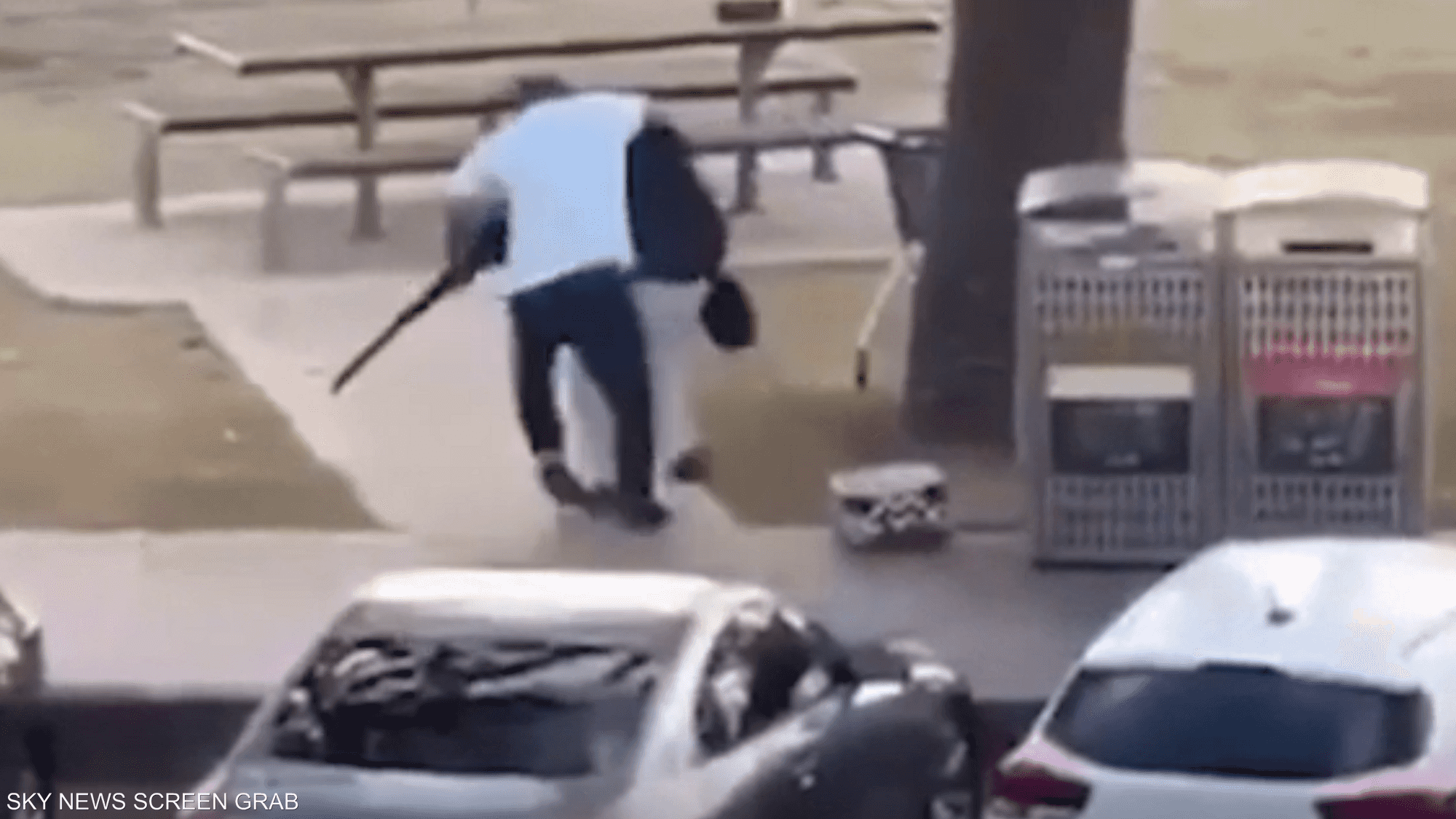 صور تظهر السيطرة على مطلق النار في أستراليا