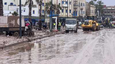 المغرب.. جهود لإزالة مخلفات فيضانات "استثنائية" في آسفي