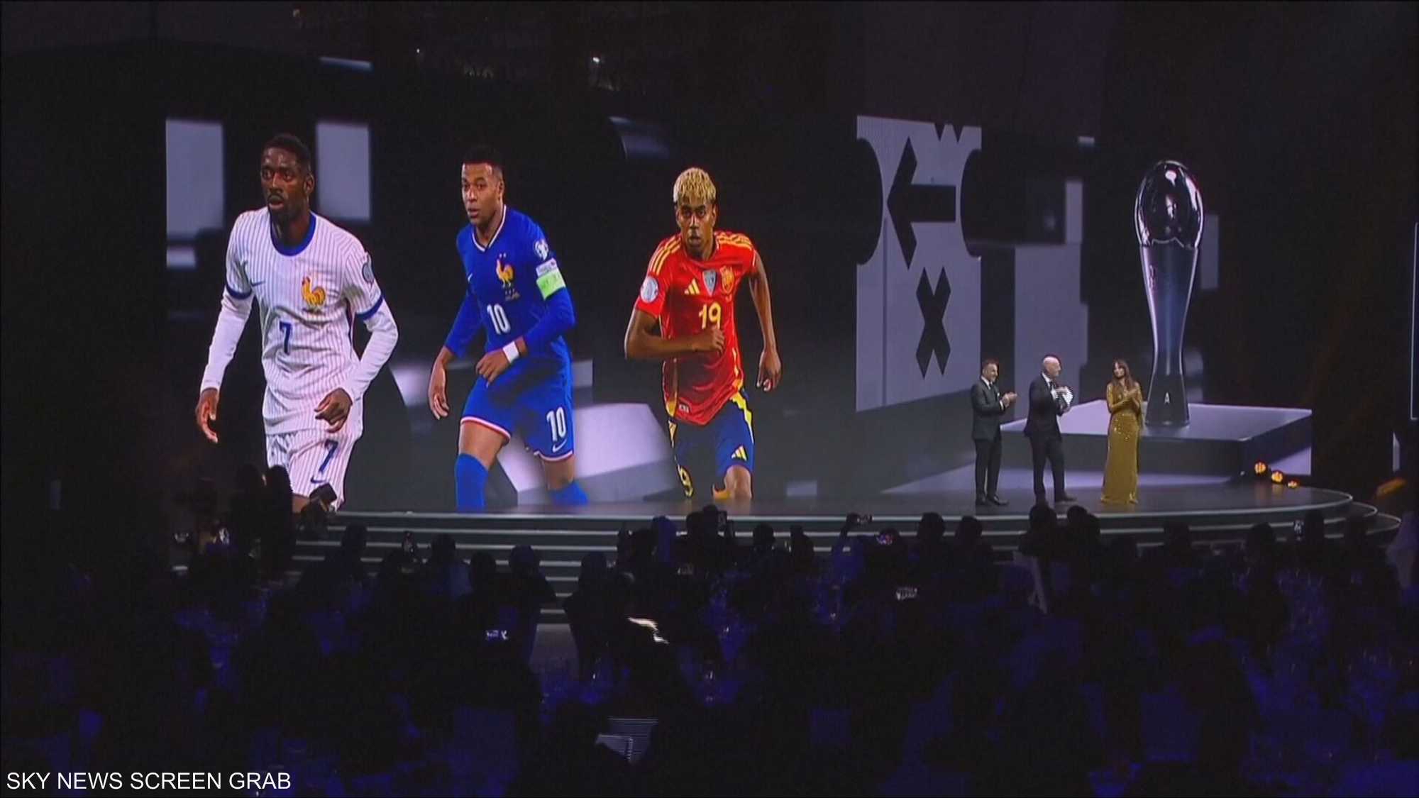 الفيفا يعلن عن الفائزين بجوائز الأفضل لعام 2025