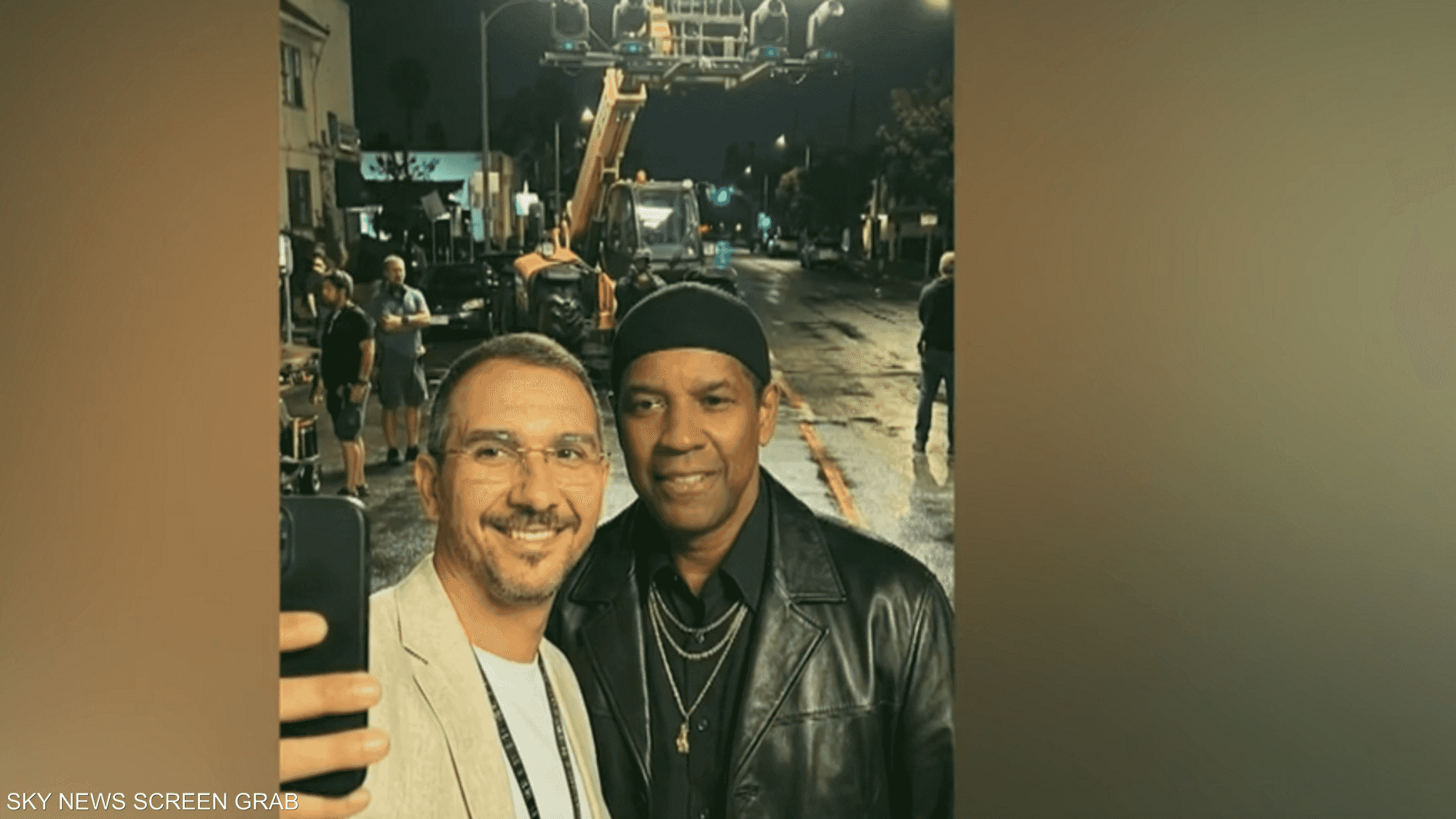 ترند "سيلفي مع النجوم" يلقى إقبالا واسعا من رواد المنصات