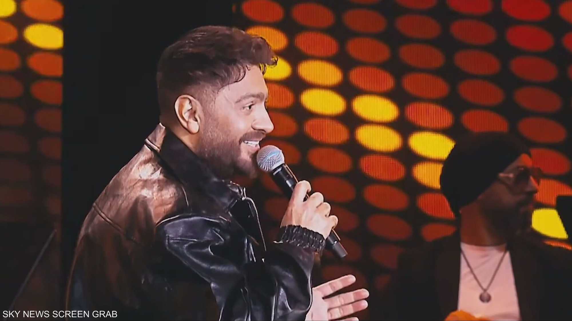 تامر حسني يشعل مسرح المجاز