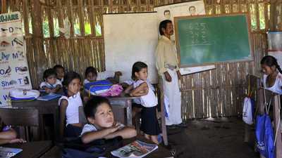 دولة جديدة تحظر استخدام الهواتف المحمولة في الفصول الدراسية