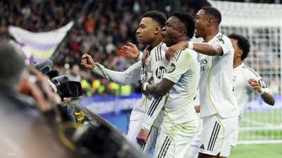 "لست أفضل من الجميع".. خلاف بين نجمي الريال في غرفة الملابس