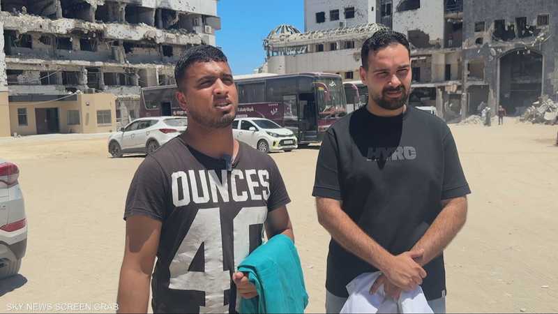 ممرضان في قطاع غزة يتحديان البطالة ويتحولان إلى بائعين