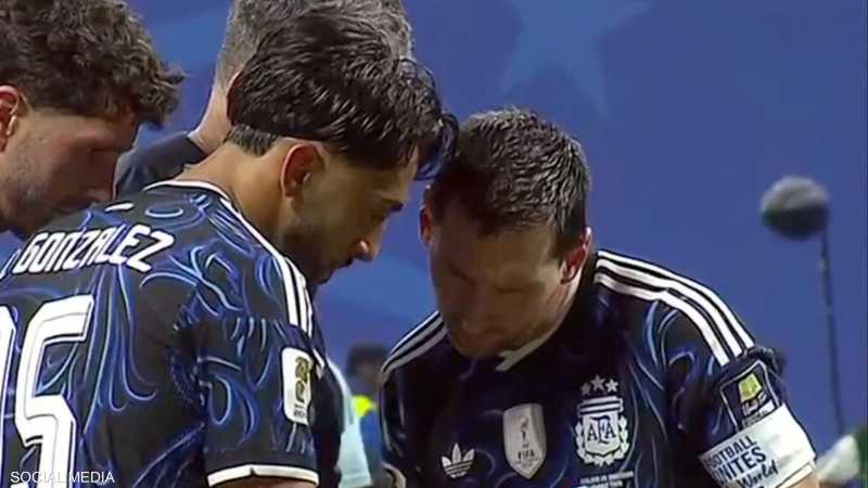 ميسي وغونزاليس يتقفدان زجاجة حارس إنجلترا