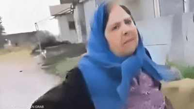 في الساحل السوري.. أم "مكلومة" تشعل مواقع التواصل