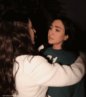 الممثلة جيسي عبدو رفقة ماغي بو غصن في الكواليس