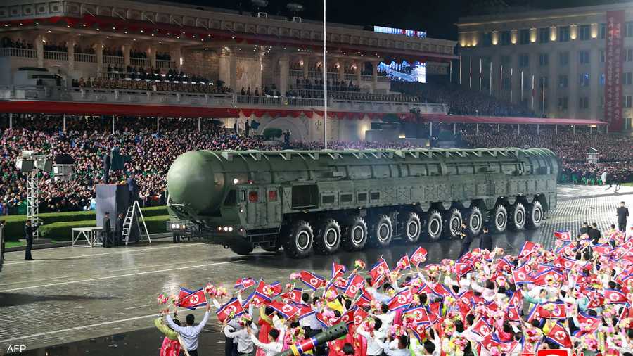 صورة للصاروخ هواسونغ 20 في العرض العسكري بكوريا الشمالية